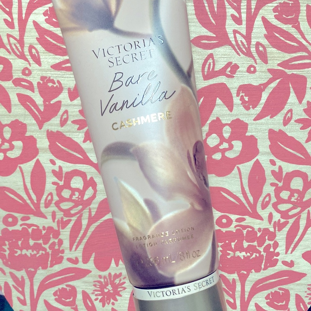 VS Bare Vanilla Cashmere Lotion